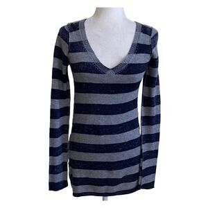 Aqua Cashmere 100% Cashmere Sweater pullover Gray Navy Blue, Size XS Knit Y2K